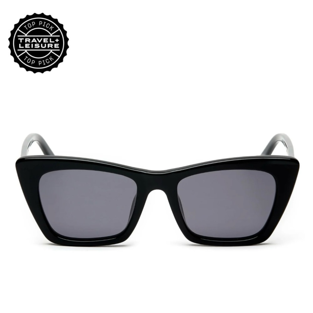 eleventh hour essential sunglasses- black with case